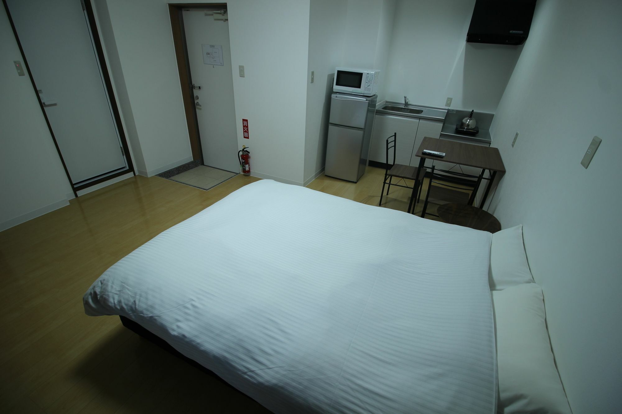 Glanz-Inn Matsuo-Guesthouse In Okinawa นาฮะ ภายนอก รูปภาพ